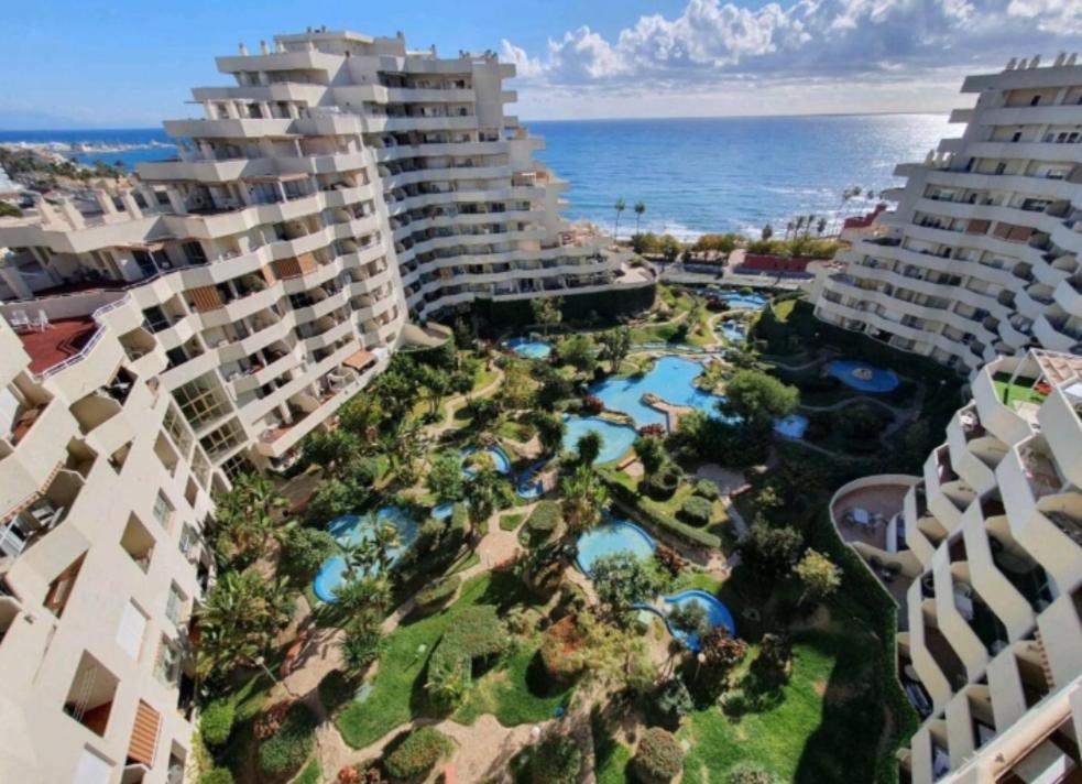 Apartment In Benalbeach 5 Pools Benalmádena Buitenkant foto